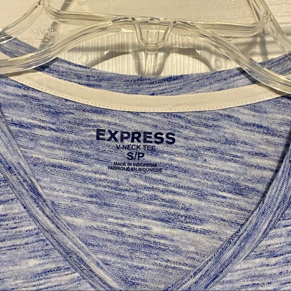 Men’s Express and Izod T-Shirt Bundle (Small) - Picture 7 of 7